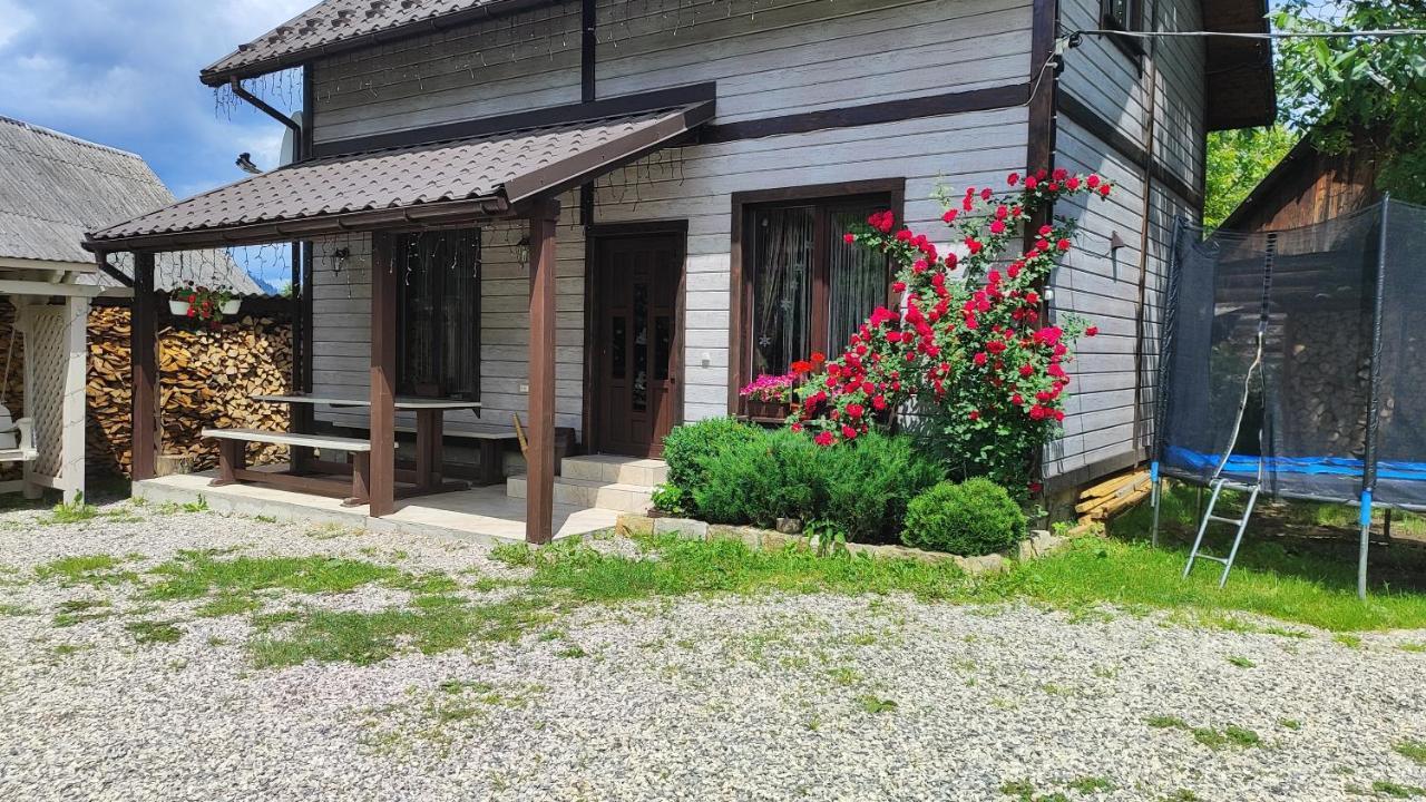 Котедж Кресаня Mykulychyn Ngoại thất bức ảnh
